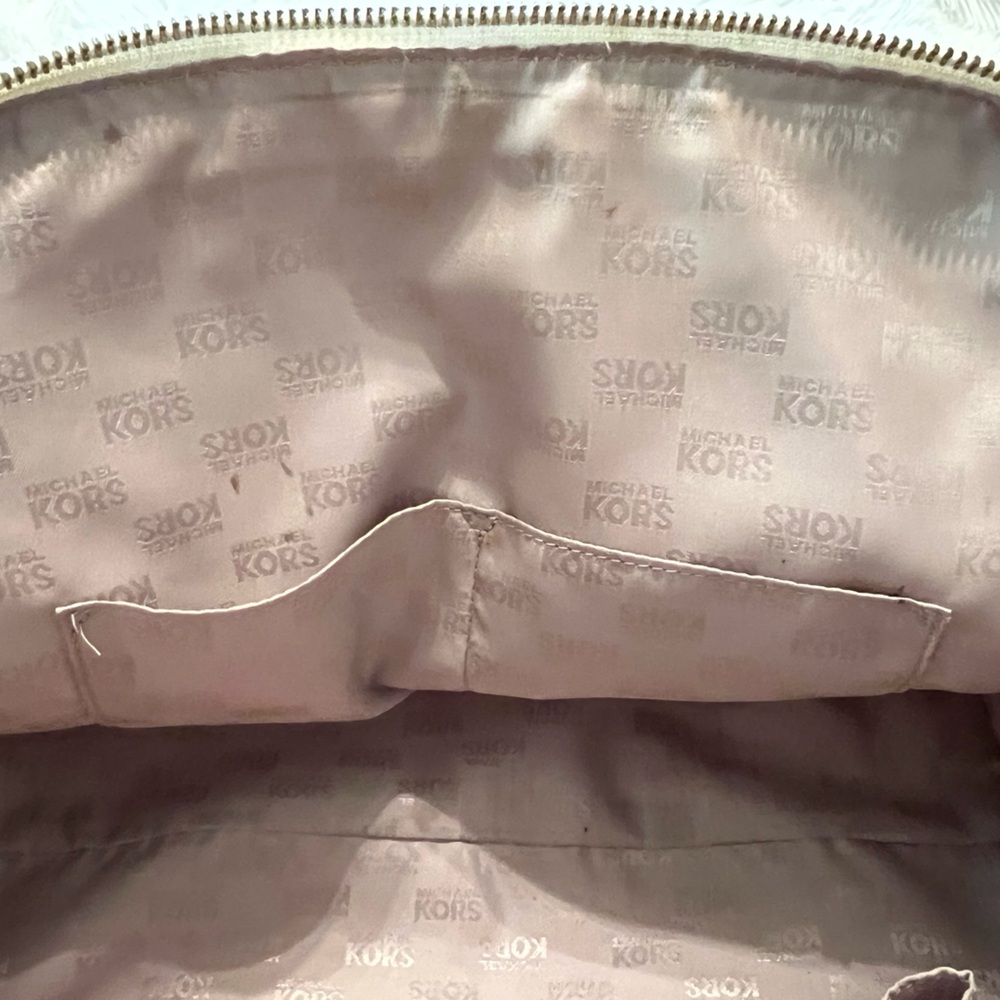 Michael Kors White Patent Leather Cindy Dome Satchel & Wallet - Picture 11 of 16